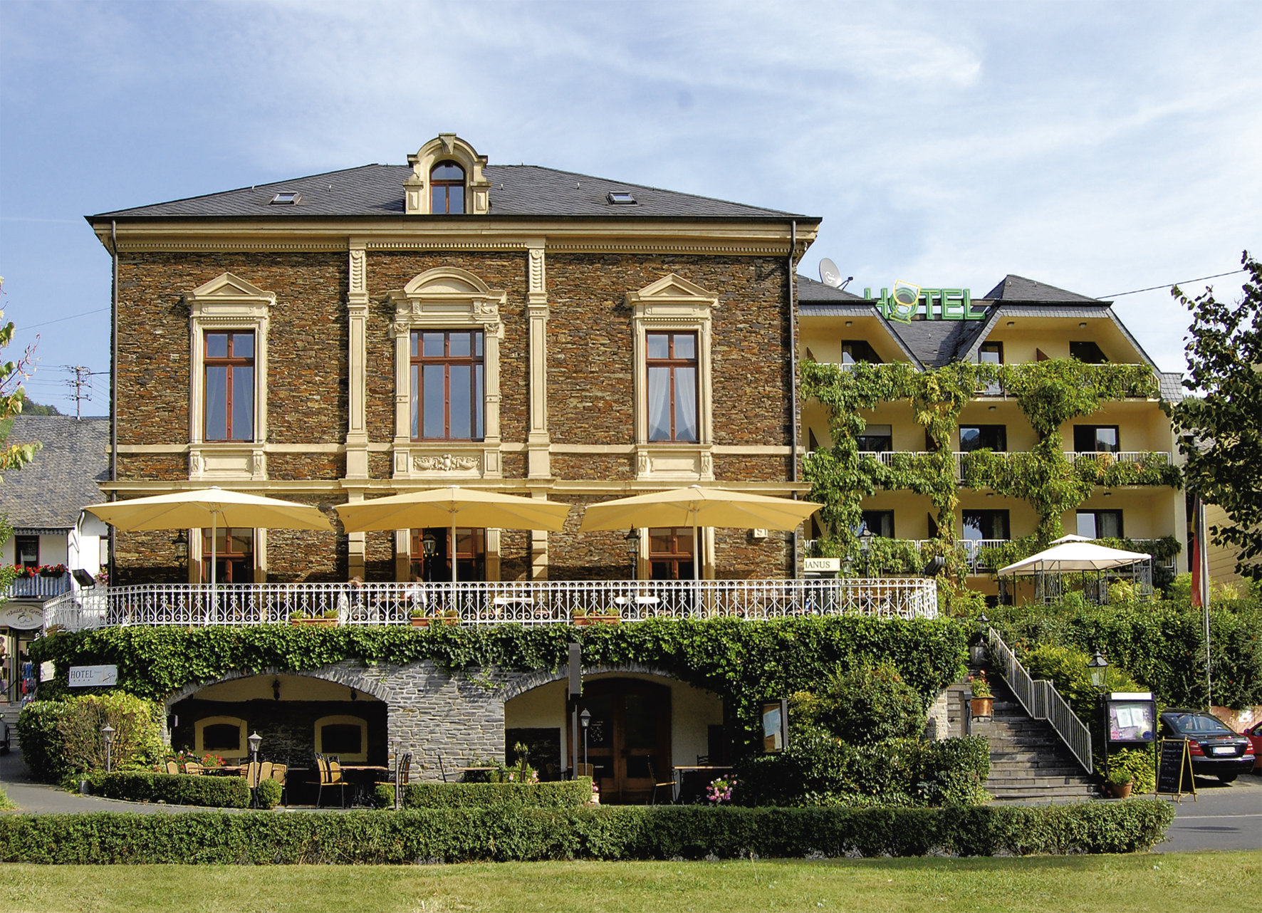 st stephanus weinhotel zeltingen rachtig zeltingen great prices at hotel info