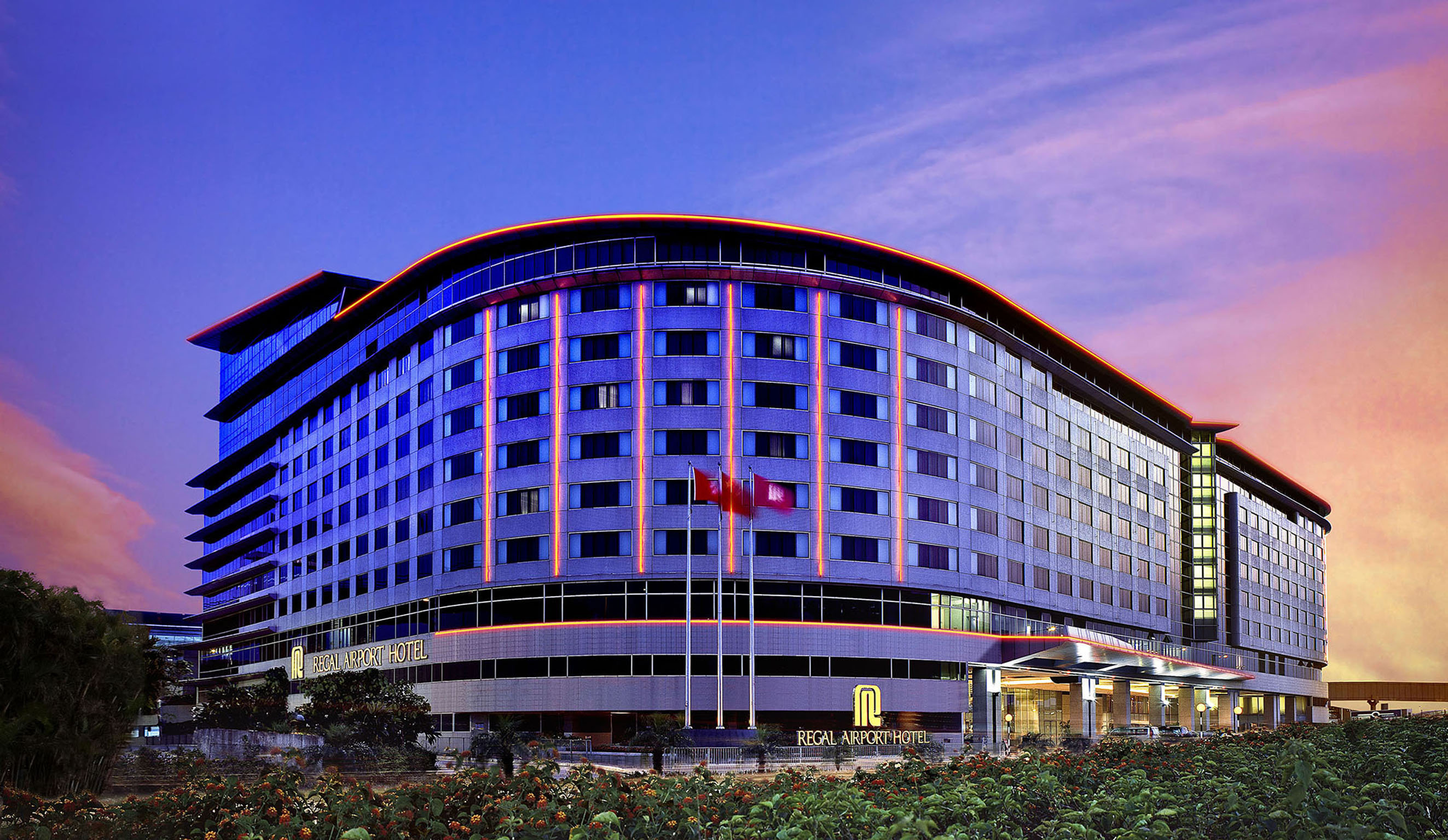 Regal Airport Hotel Hong Kong Hongkong Great Prices At Hotel Info