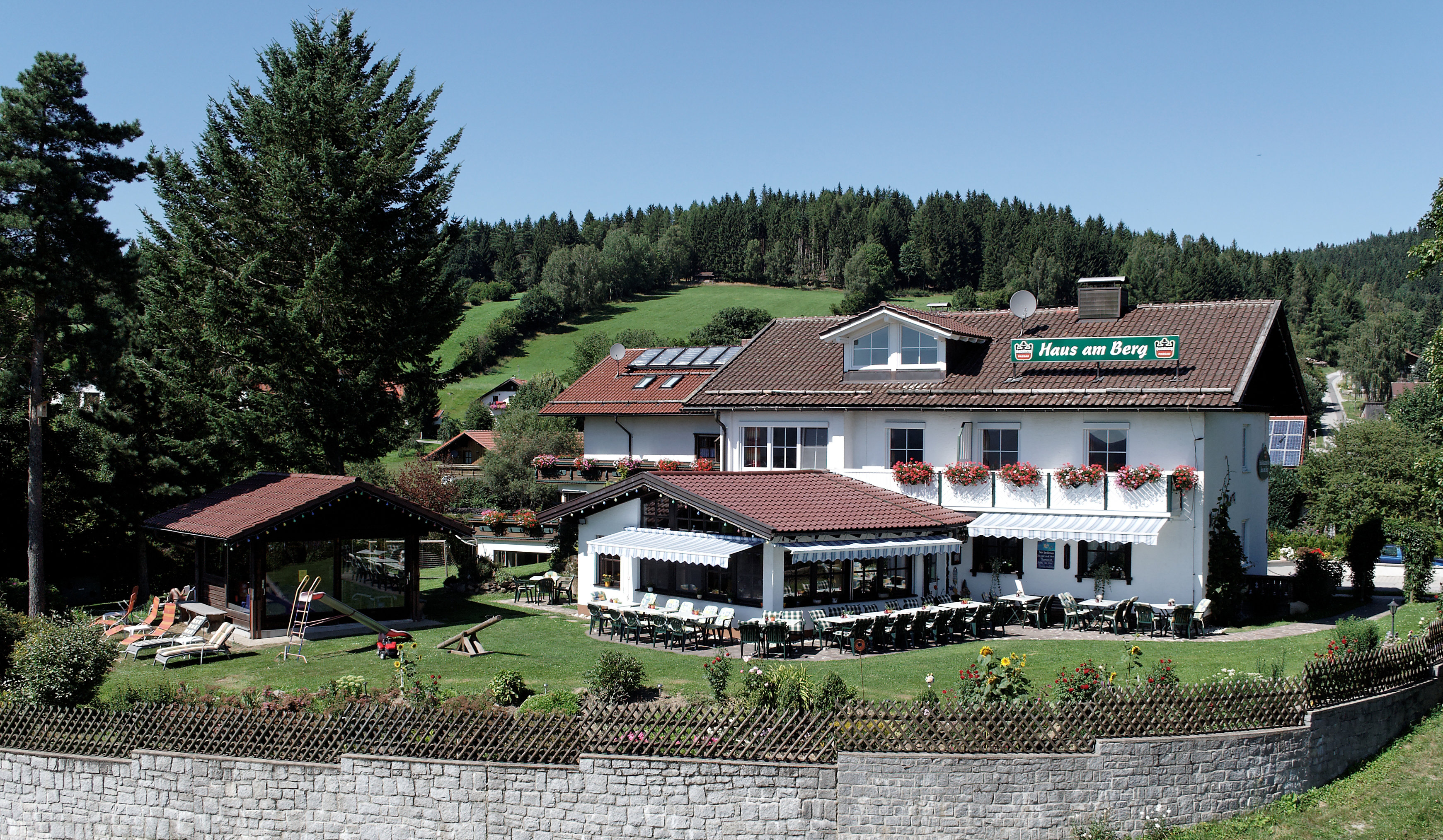 hotel haus am berg rinchnach great prices at hotel info