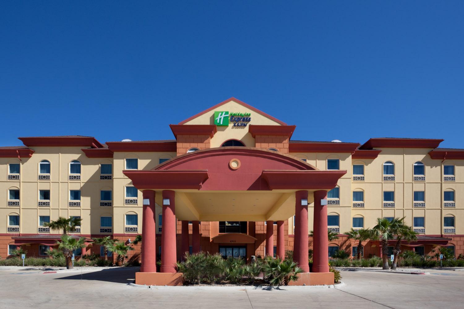 Hotel South Padre Island Texas Hrs Hotels In South Padre Island Texas Gunstig Buchen Many also travel here for south padre island's water activities a stone's throw away and pleasant winters. hrs