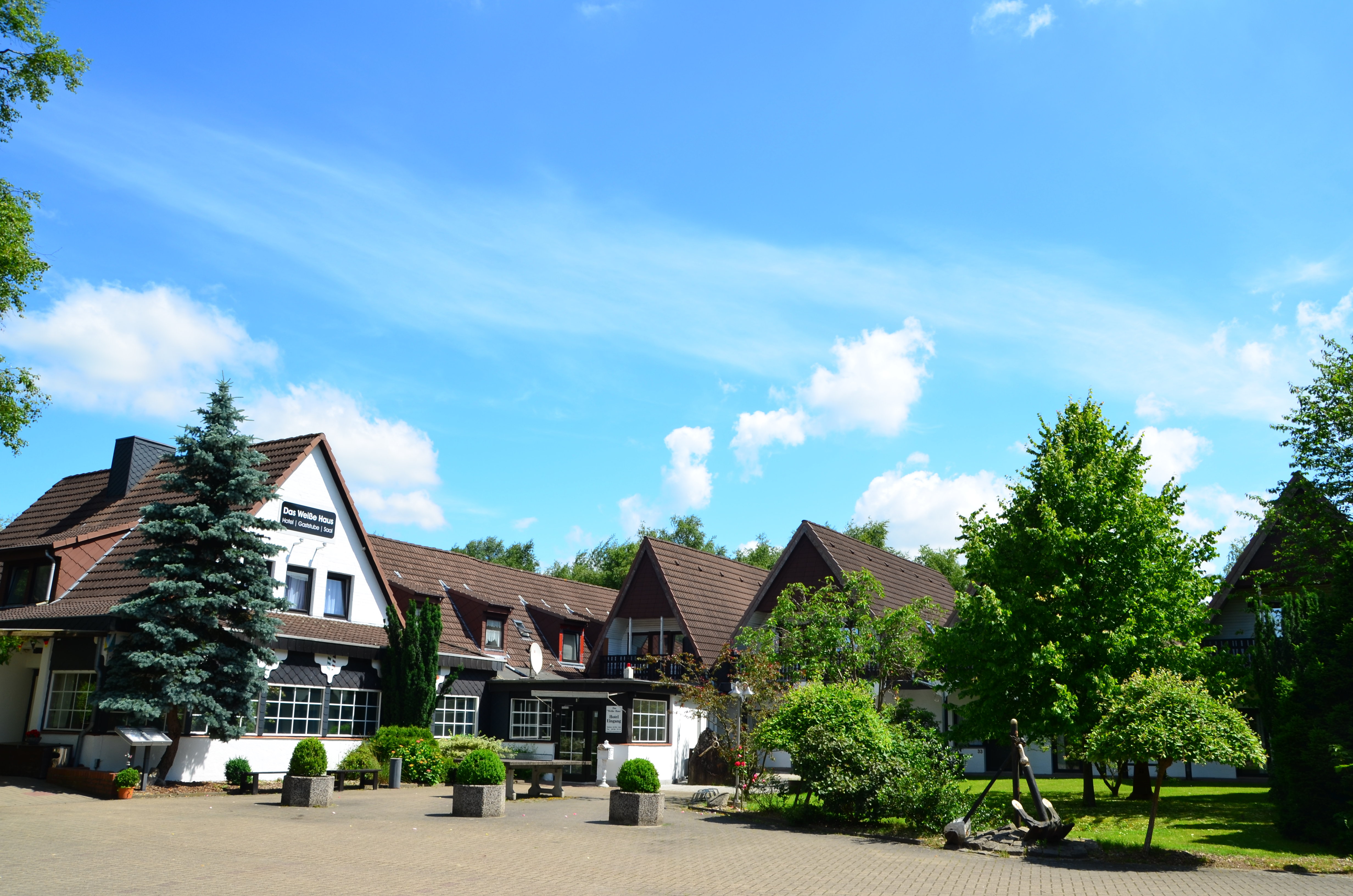 Hotel Das Weisse Haus Osterholz Scharmbeck Great Prices At