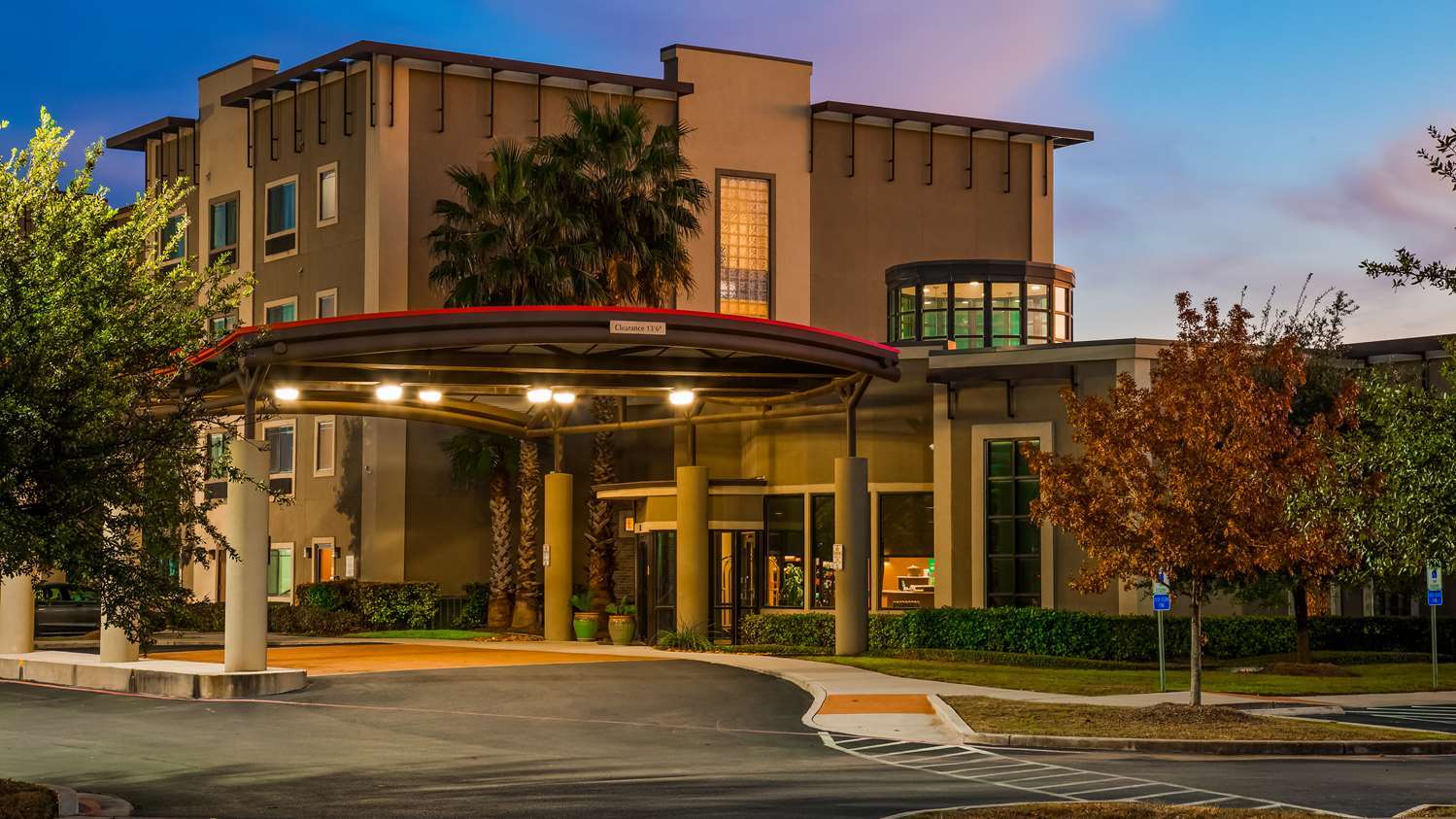 Discount [85% Off] Days Inn Lytle United States - Hotel Near Me | Hotel Near S G Highway Ahmedabad