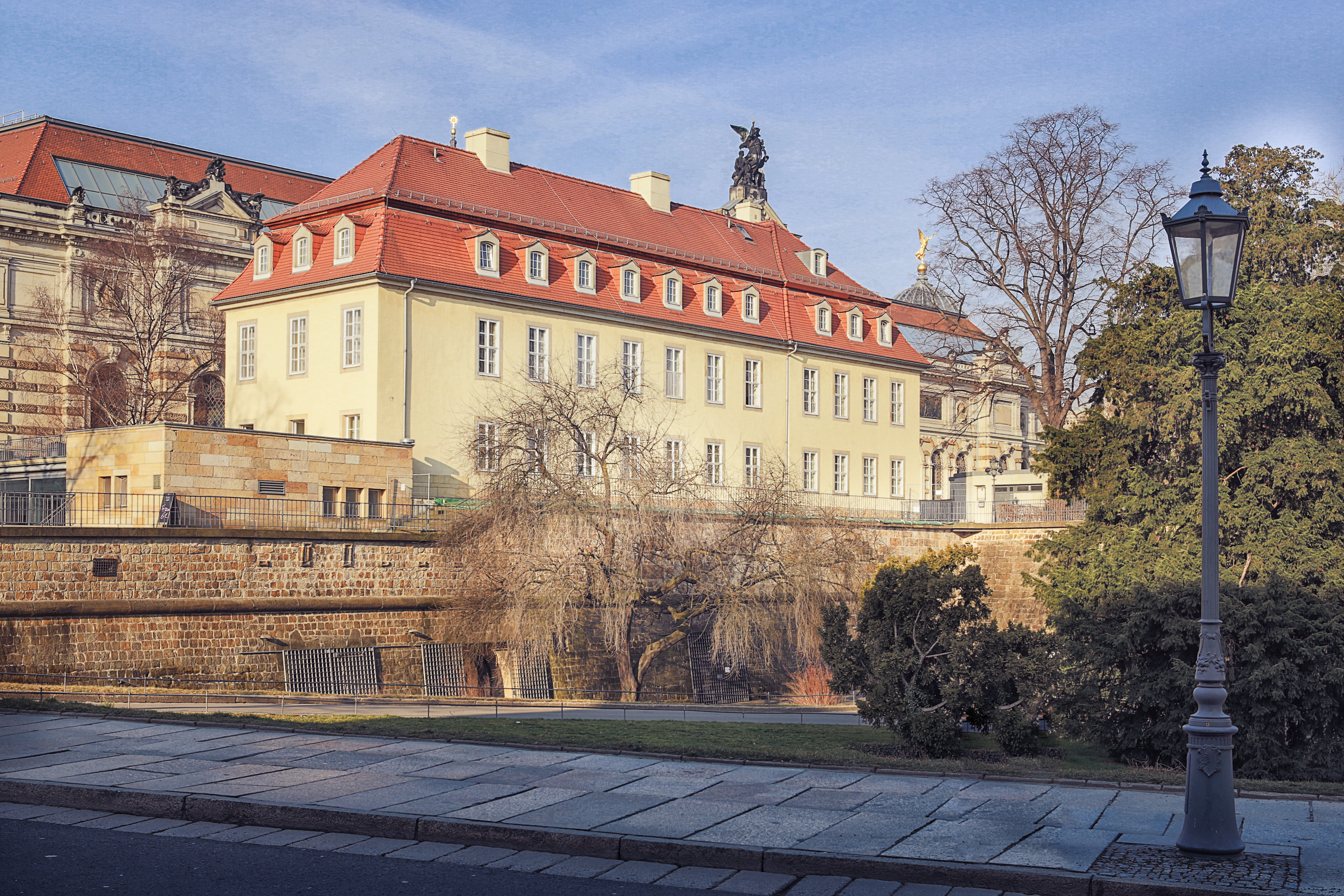 Freilichtbuhne Grosser Garten In Dresden Hotels In The Vicinity