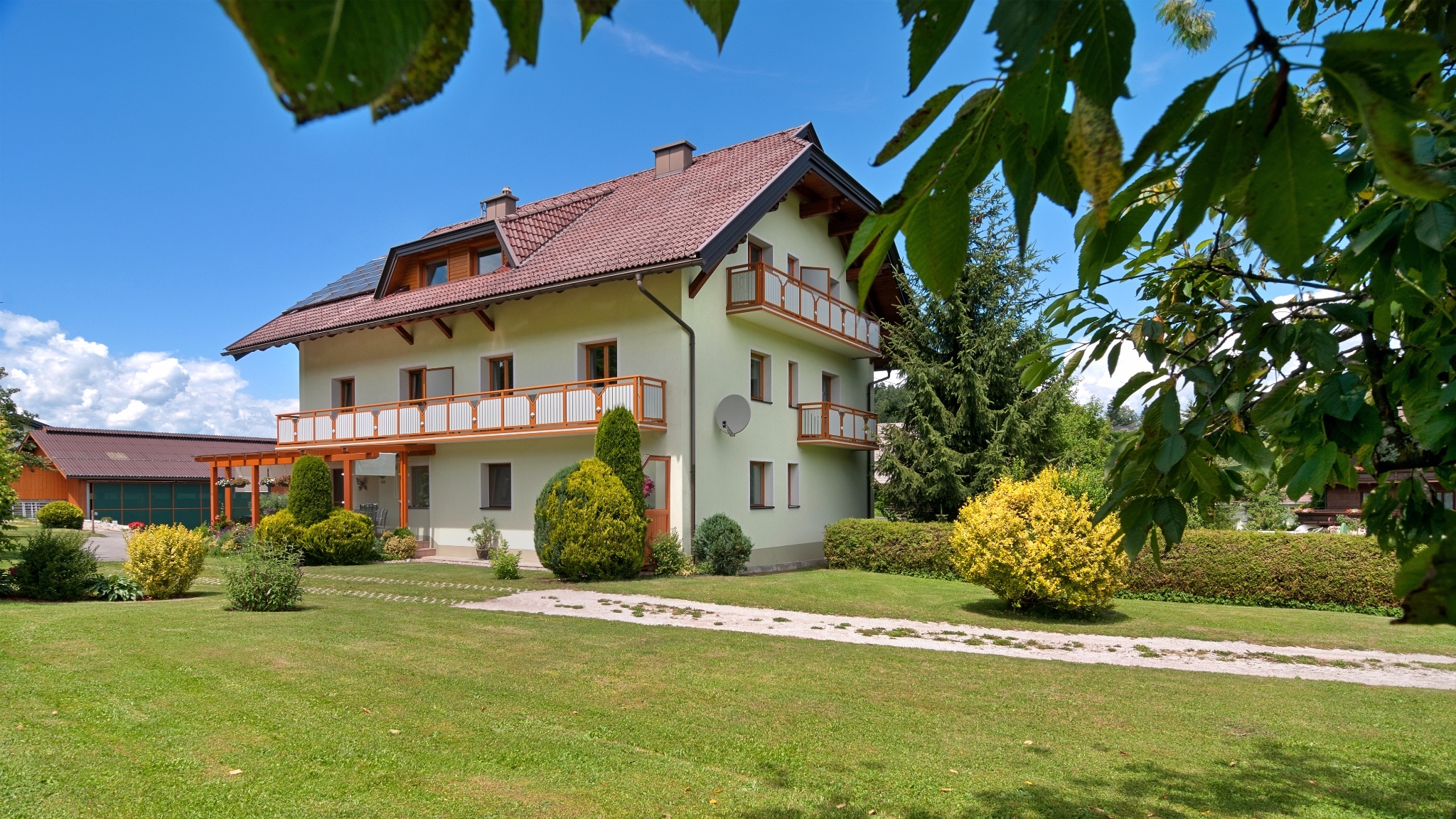 Hotels In Latschach With The Hrs Price Guarantee